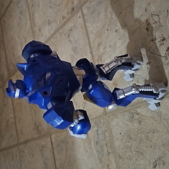 Toy - Picture 2 of 3